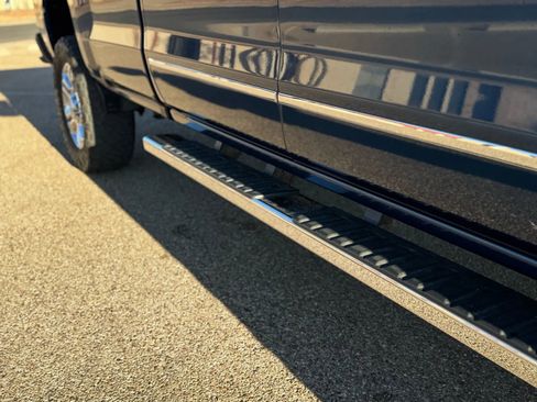 Used 2016 Chevrolet Silverado 2500 High Country w/ High Country Premium Package image 5