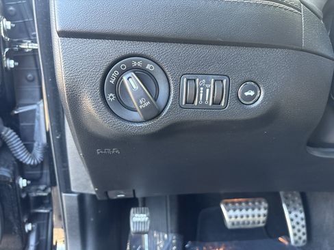 Used 2023 Dodge Charger R/T w/ Plus Group RWD image 21