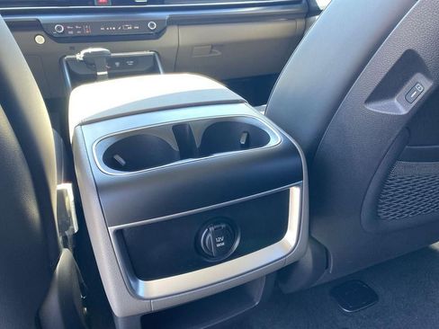 New 2026 Kia Carnival image 23