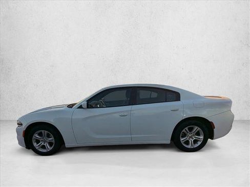 Used 2022 Dodge Charger SXT image 6
