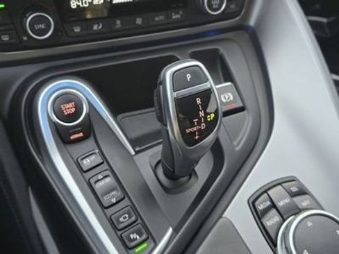 Used 2016 BMW i8 image 11