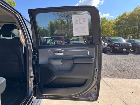 Used 2019 RAM 1500 Big Horn AWD/4WD image 12