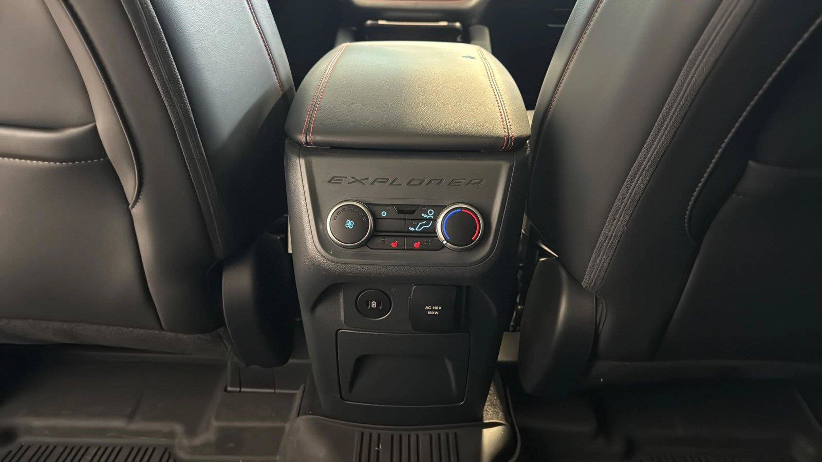 Used 2025 Ford Explorer ST AWD/4WD image 17