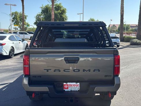 Used 2025 Toyota Tacoma TRD Off-Road AWD/4WD image 7