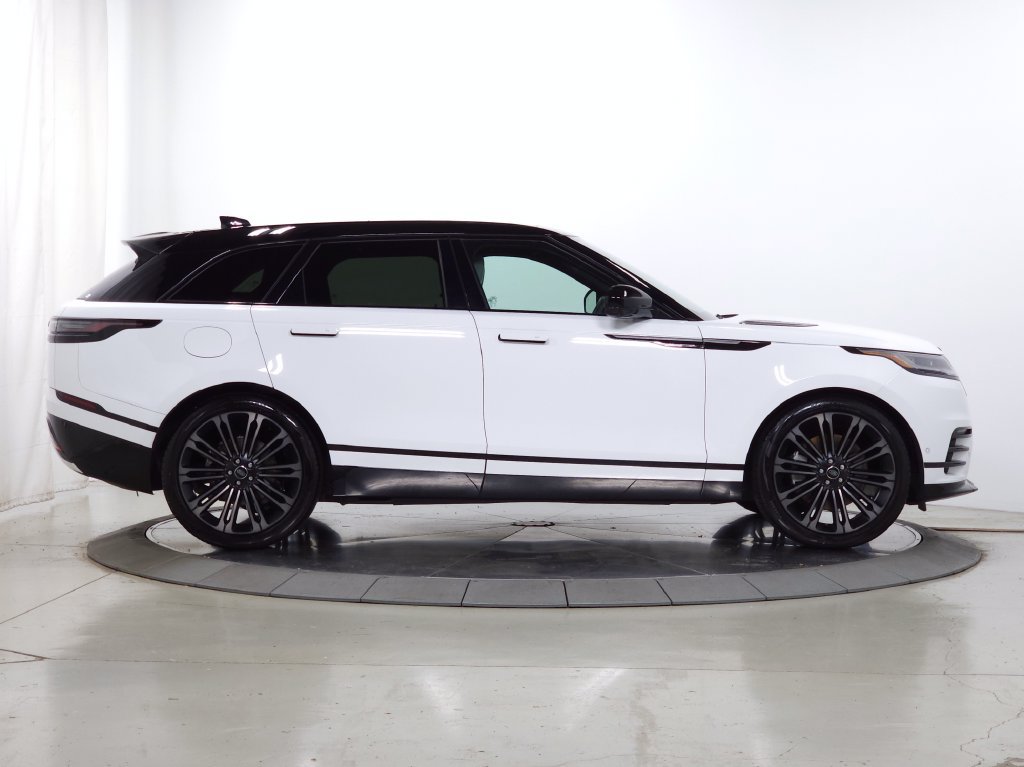 Certified 2026 Land Rover Range Rover Velar Dynamic SE AWD/4WD image 10