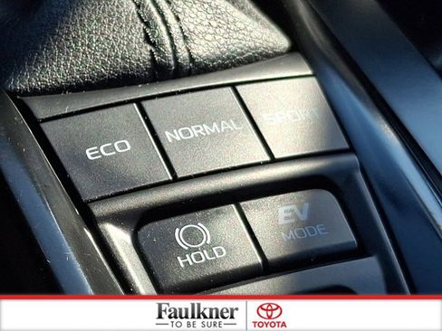 Certified 2025 Toyota Camry SE FWD image 24
