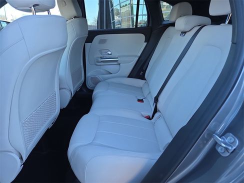 Certified 2026 Mercedes-Benz GLA 250 4MATIC image 12