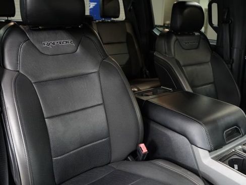 Used 2019 Ford F150 Raptor w/ Equipment Group 802A Luxury AWD/4WD image 25
