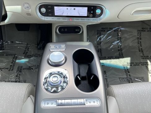 Certified 2023 Genesis GV60 Advanced AWD/4WD image 15