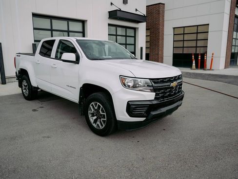 Used 2022 Chevrolet Colorado W/T image 3