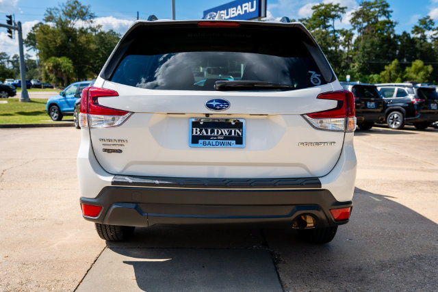 Used 2020 Subaru Forester Premium AWD/4WD image 5