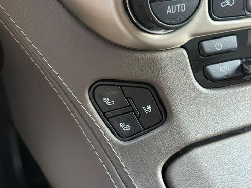 Used 2019 GMC Yukon XL Denali AWD/4WD image 20