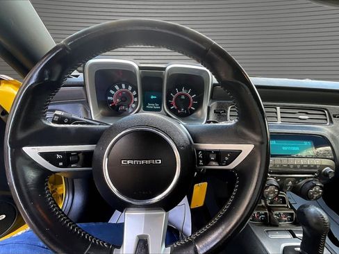 Used 2010 Chevrolet Camaro LT image 8