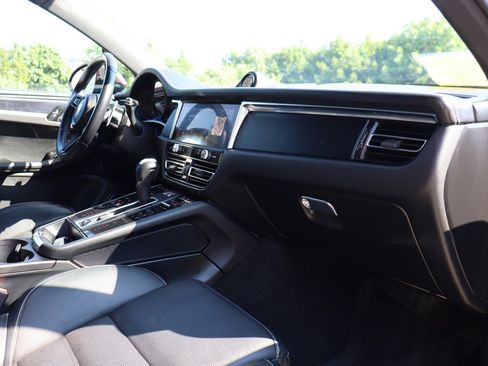Used 2024 Porsche Macan GTS AWD/4WD image 19