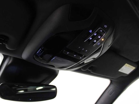 Used 2022 Maserati Levante GT image 23