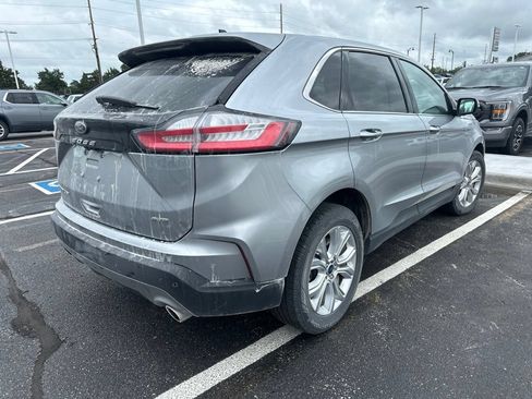 Used 2022 Ford Edge Titanium AWD/4WD image 5
