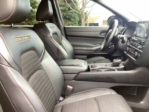 Used 2023 Nissan Pathfinder Rock Creek image 3