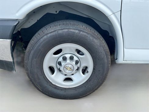 Used 2024 Chevrolet Express 2500 Work Van w/ Driver Convenience Package image 25