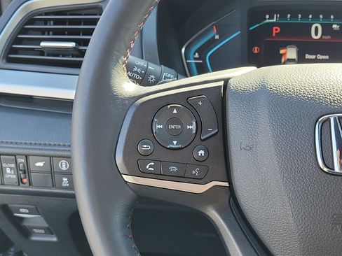 Used 2023 Honda Odyssey Sport image 9