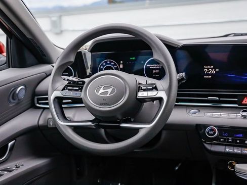 Used 2024 Hyundai Elantra Blue image 16