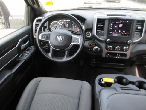 Used 2024 RAM 2500 Big Horn w/ Bed Utility Group image 14