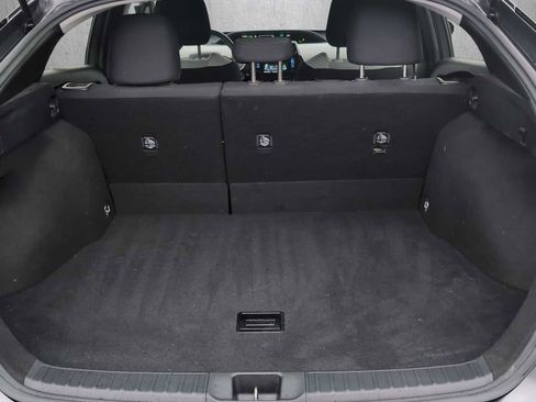 Used 2018 Toyota Prius Two image 20