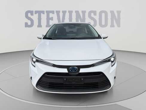 Used 2024 Toyota Corolla LE FWD image 8
