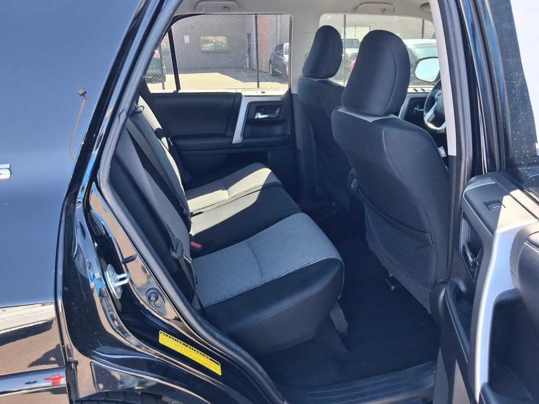Used 2016 Toyota 4Runner SR5 AWD/4WD image 12