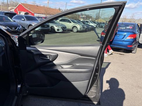 Used 2020 Nissan Murano SV w/ Cargo Package image 17