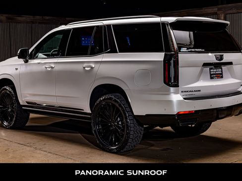 Used 2025 Cadillac Escalade Sport Platinum image 7