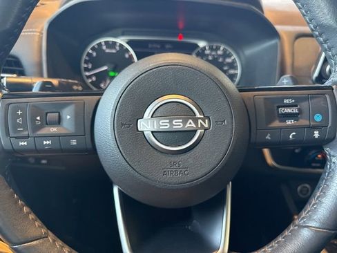 Used 2023 Nissan Rogue SV w/ SV Premium B Package image 19