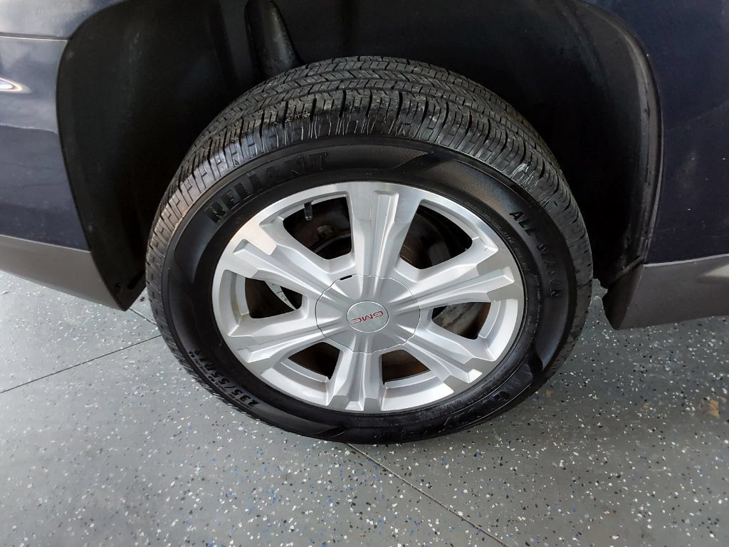 Used 2017 GMC Terrain SLE FWD image 23