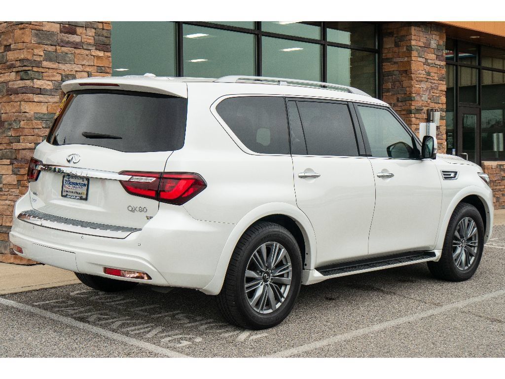 Used 2024 INFINITI QX80 Luxe w/ Cargo Package AWD/4WD image 3