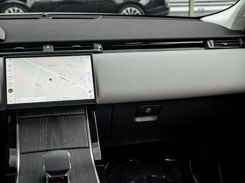 Used 2025 Land Rover Range Rover Velar Dynamic SE AWD/4WD image 22