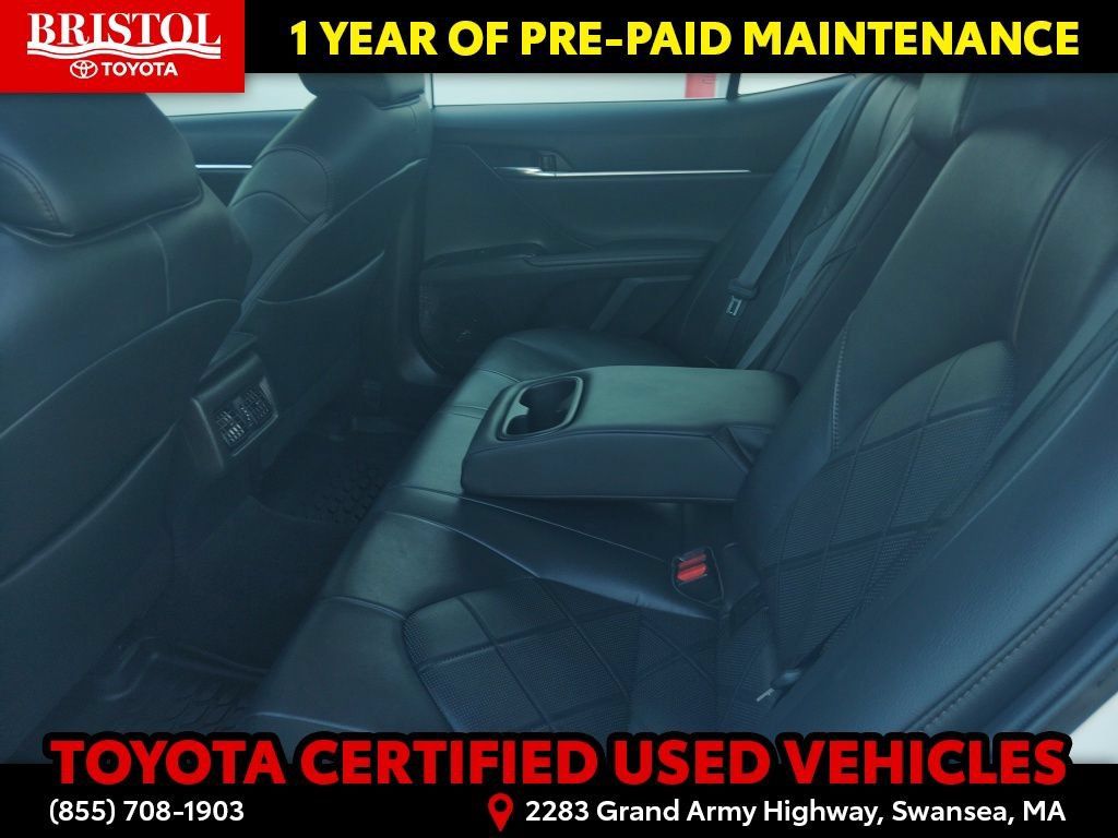 Certified 2019 Toyota Camry XLE FWD image 16