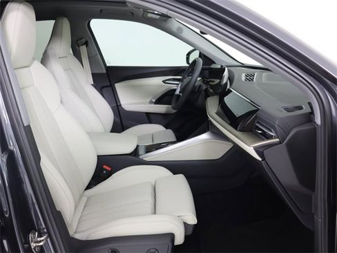 New 2025 Audi Q5 Premium Plus image 13