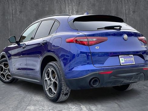 Used 2022 Alfa Romeo Stelvio Sprint image 4