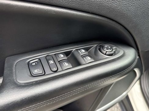 Used 2018 Jeep Compass Altitude w/ Popular Equipment Group image 23