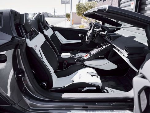 Used 2024 Lamborghini Huracan EVO image 32