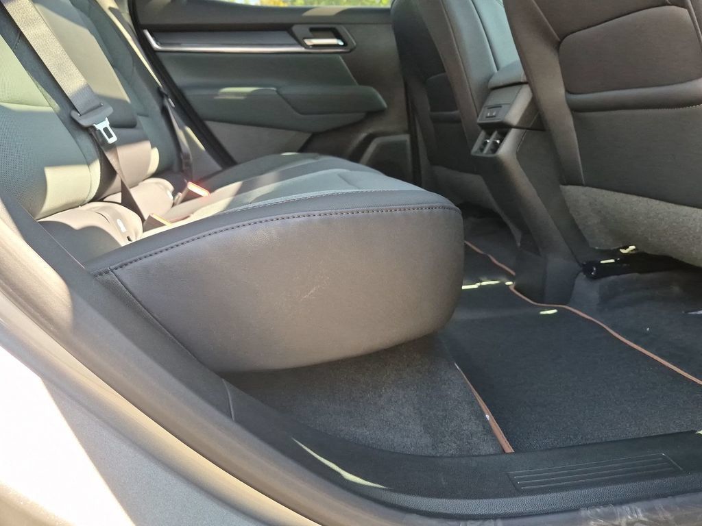 New 2027 GMC Terrain AT4 w/ Convenience Package III AWD/4WD image 25