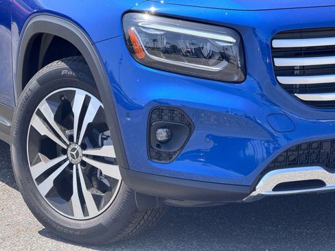New 2025 Mercedes-Benz GLB 250 4MATIC image 4