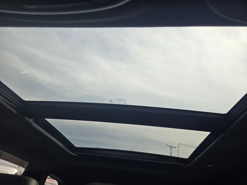 Used 2019 Jeep Grand Cherokee SRT image 28