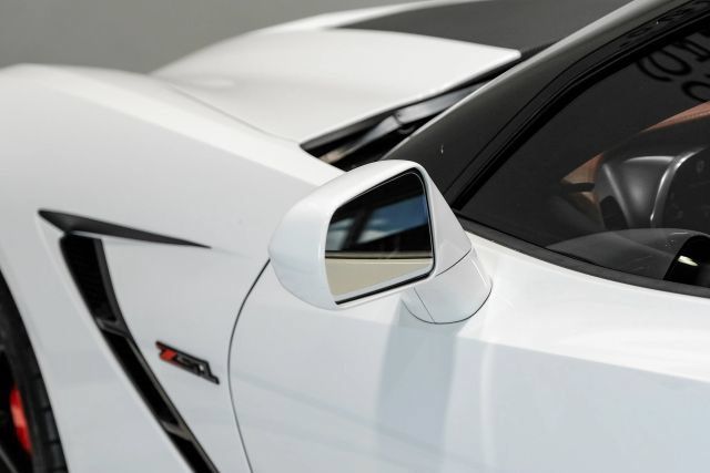 Used 2015 Chevrolet Corvette Stingray Coupe w/ 3LT Preferred Equipment Group RWD image 31
