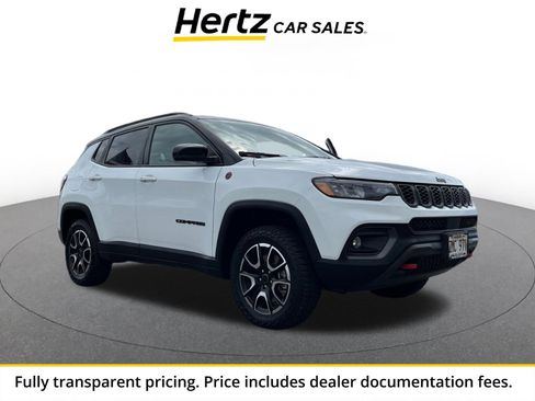 Used 2025 Jeep Compass Trailhawk AWD/4WD image 1