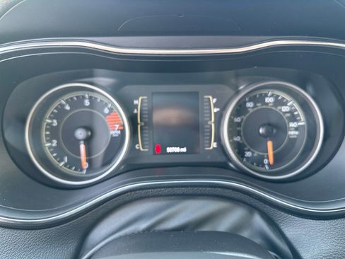 Used 2019 Jeep Cherokee Latitude w/ Popular Appearance Group FWD image 21