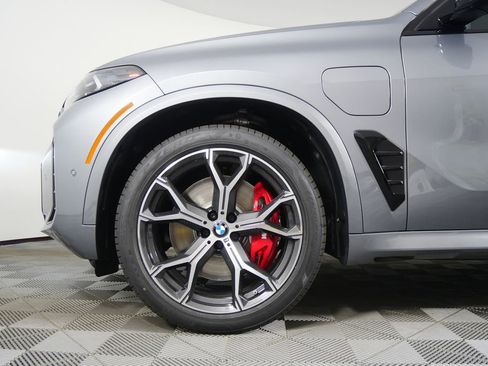 Used 2026 BMW X5 xDrive50e w/ M Sport Package AWD/4WD image 7