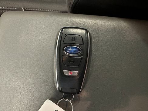 Used 2024 Subaru Crosstrek 2.0i Premium w/ Crosstrek Mirror Package image 17