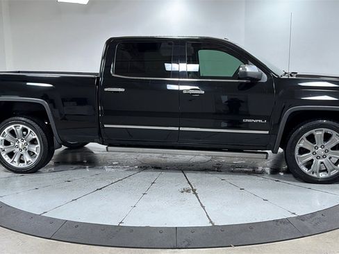 Used 2018 GMC Sierra 1500 Denali image 6