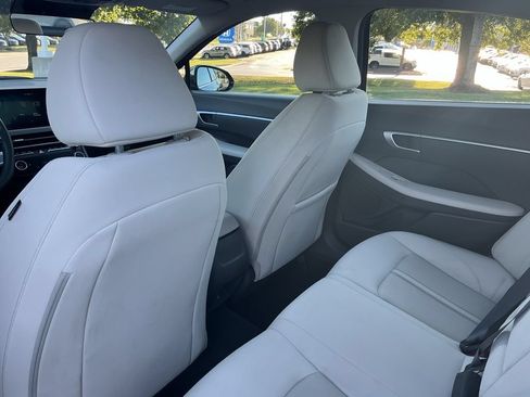 Used 2025 Hyundai Sonata SEL FWD image 29
