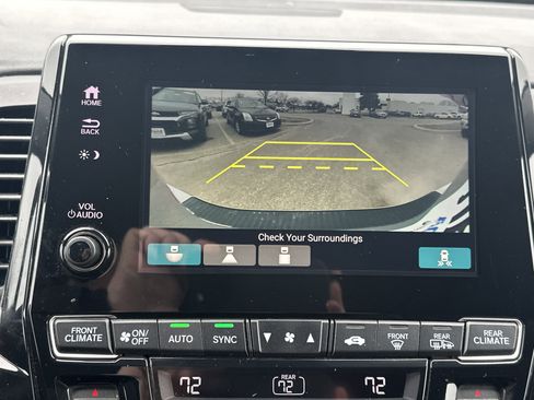 Certified 2023 Honda Odyssey EX image 27